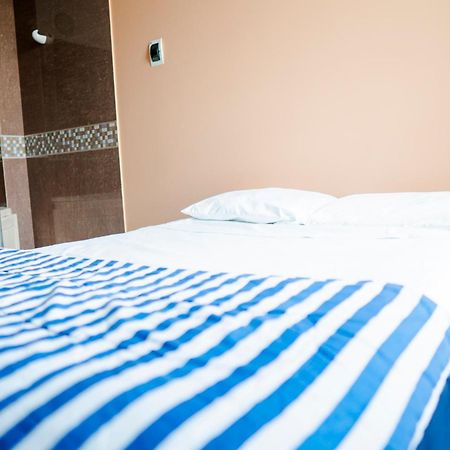 Trugarden Hotel Trujillo Eksteriør bilde